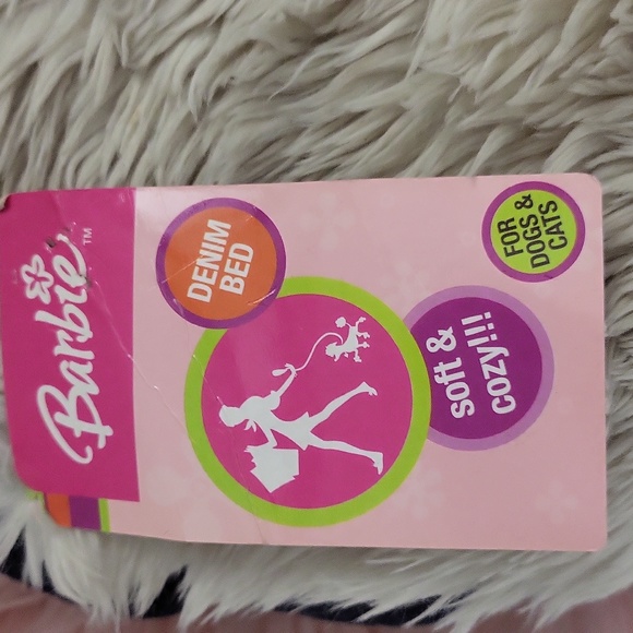 SALE!! Brand New BARBIE FAUX FUR DENIM PET BED - Picture 4 of 7